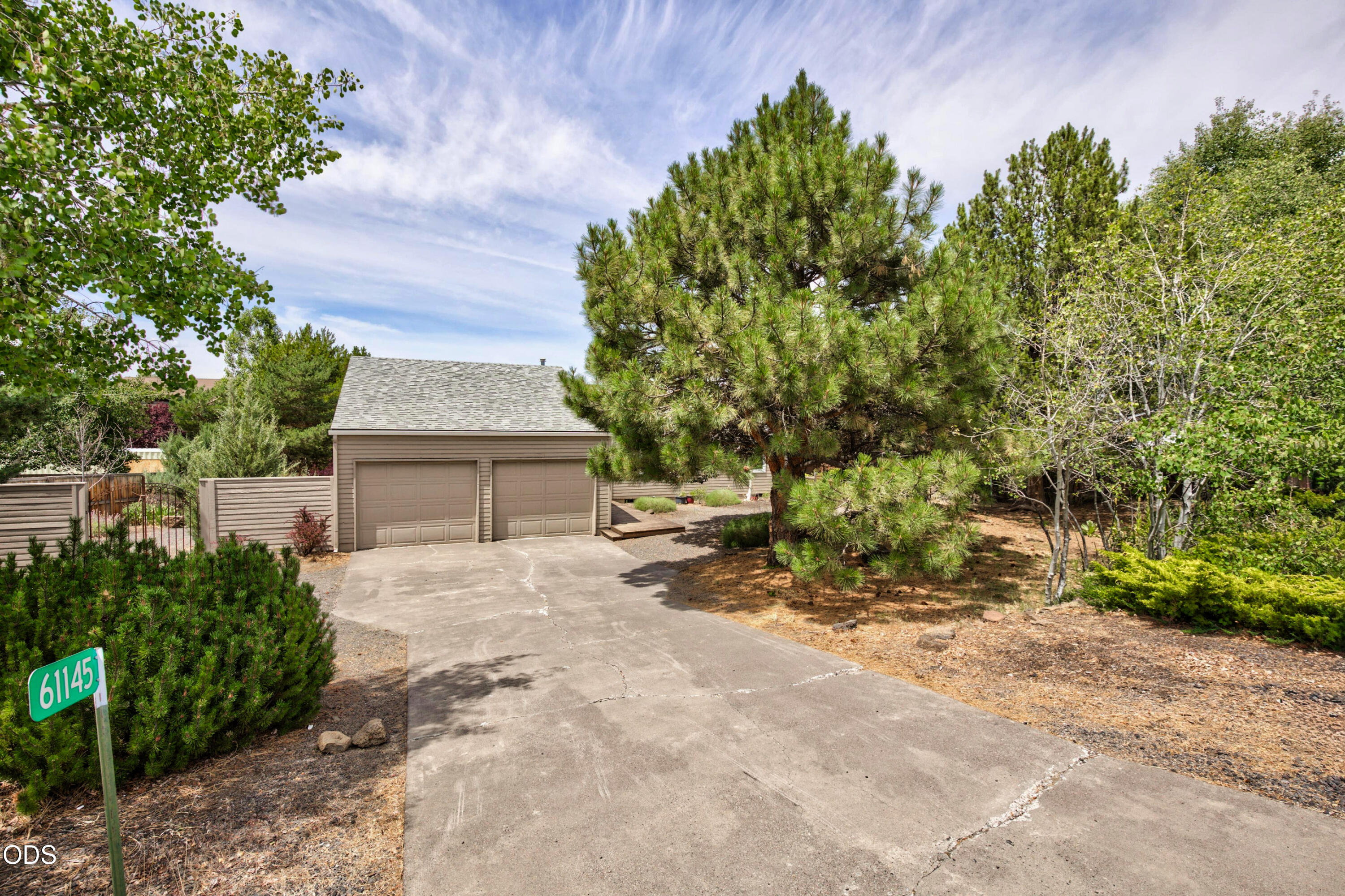 61145 Ladera Road