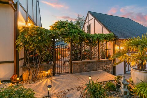 Tiny photo for 1417 Scott Street, Medford, OR 97504 (MLS # 220220027)