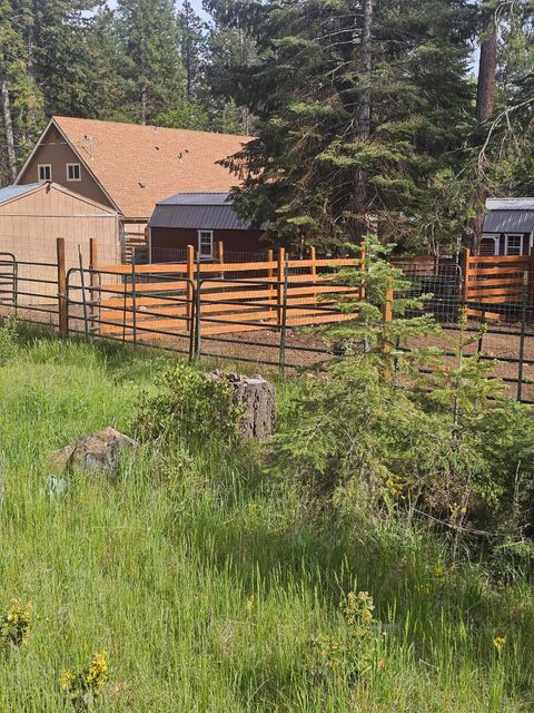 Tiny photo for 27233 Rocky Point Road, Klamath Falls, OR 97601 (MLS # 220221348)