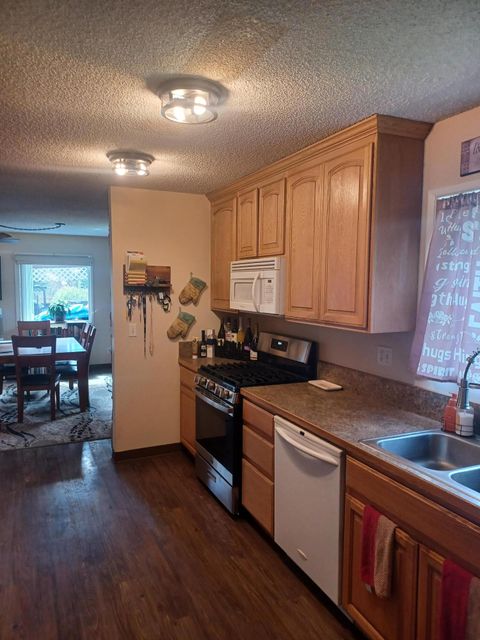 Tiny photo for 27233 Rocky Point Road, Klamath Falls, OR 97601 (MLS # 220221348)