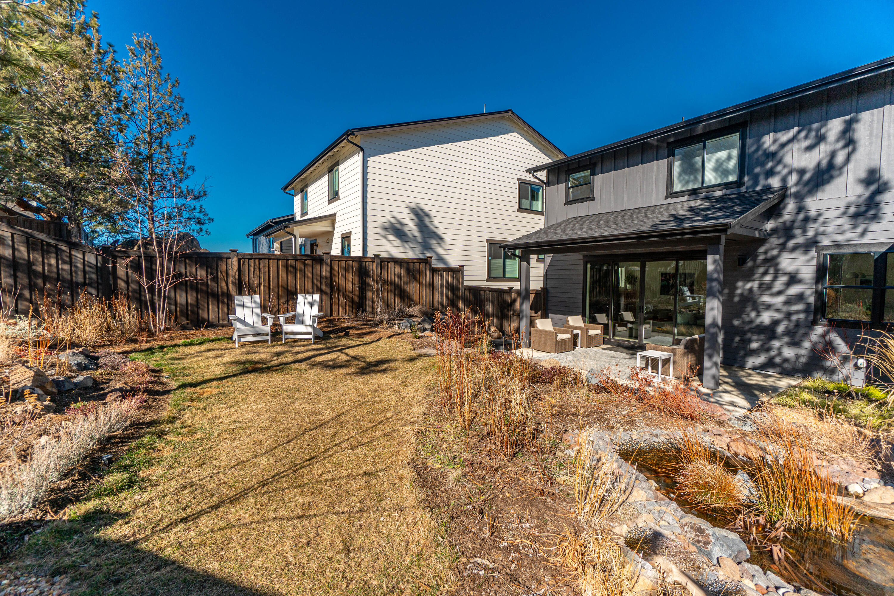 Marken Summit - Residential