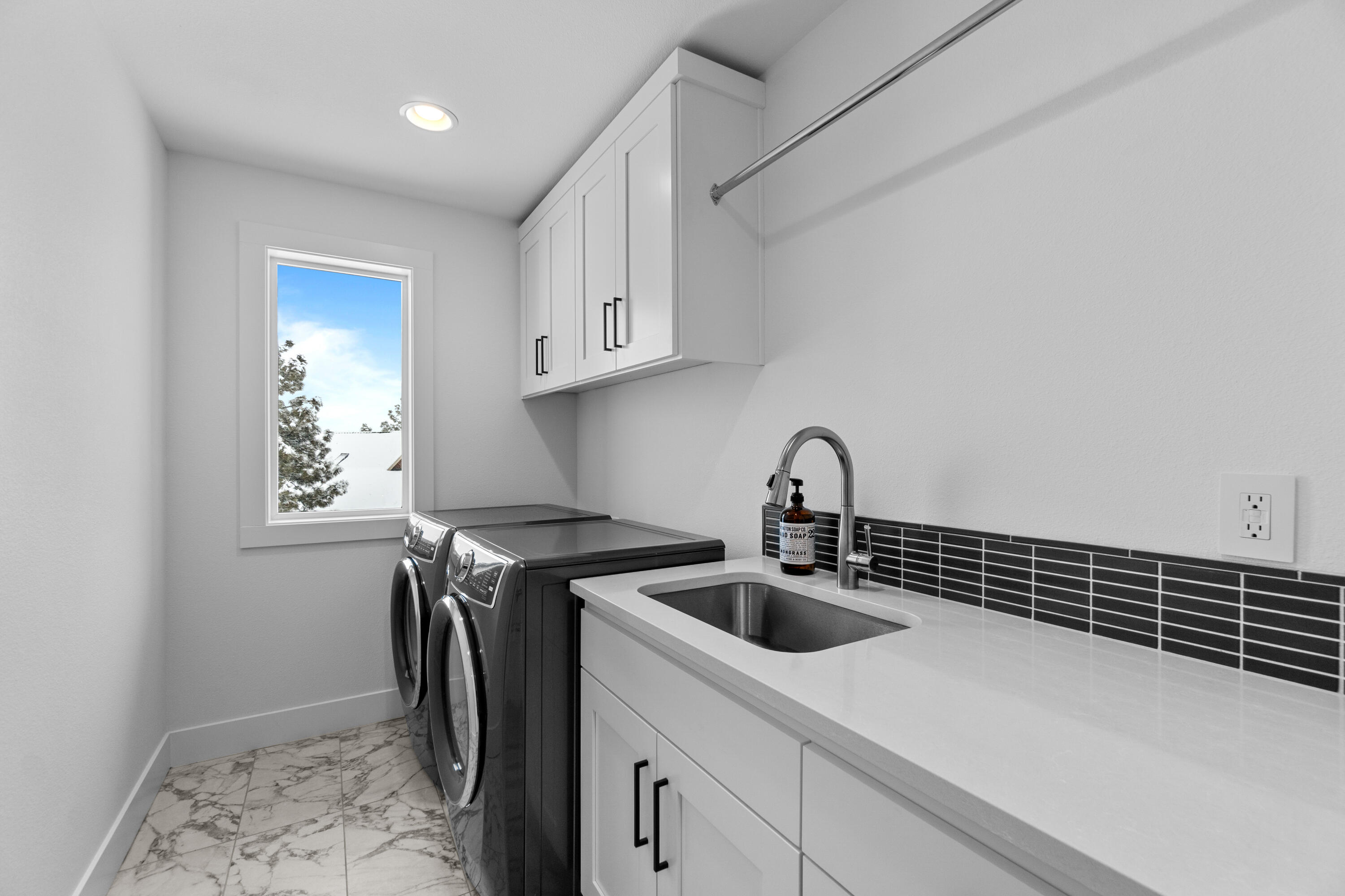 Marken Summit - Residential