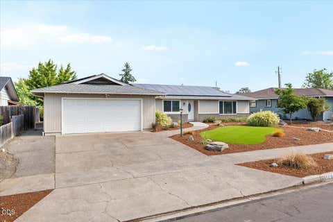 Tiny photo for 1751 Yukon Avenue, Medford, OR 97504 (MLS # 220227336)