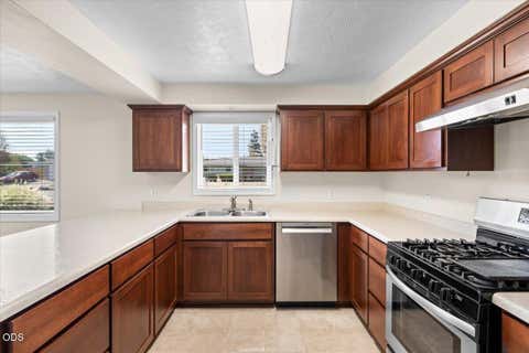 Tiny photo for 1751 Yukon Avenue, Medford, OR 97504 (MLS # 220227336)