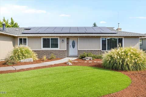 Tiny photo for 1751 Yukon Avenue, Medford, OR 97504 (MLS # 220227336)