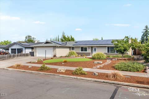 Tiny photo for 1751 Yukon Avenue, Medford, OR 97504 (MLS # 220227336)