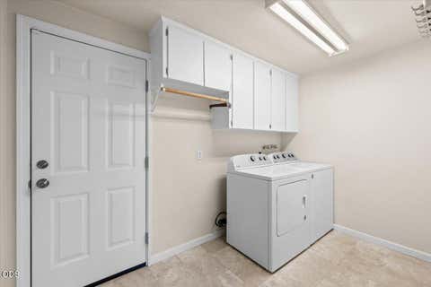 Tiny photo for 1751 Yukon Avenue, Medford, OR 97504 (MLS # 220227336)