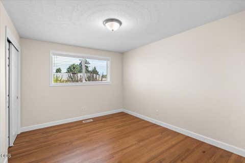 Tiny photo for 1751 Yukon Avenue, Medford, OR 97504 (MLS # 220227336)