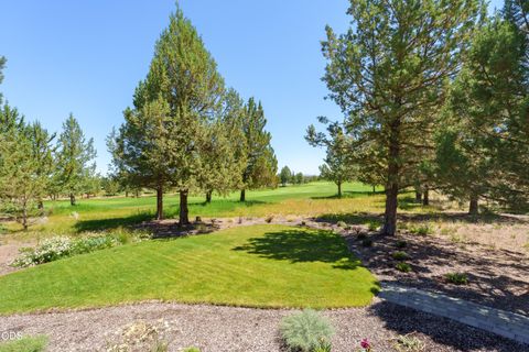 Tiny photo for 474 Tanager Drive, Redmond, OR 97756 (MLS # 220224630)