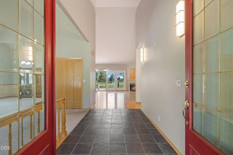 Tiny photo for 474 Tanager Drive, Redmond, OR 97756 (MLS # 220224630)