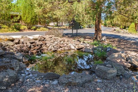 Tiny photo for 474 Tanager Drive, Redmond, OR 97756 (MLS # 220224630)