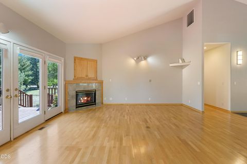 Tiny photo for 474 Tanager Drive, Redmond, OR 97756 (MLS # 220224630)