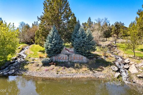 Tiny photo for 474 Tanager Drive, Redmond, OR 97756 (MLS # 220224630)