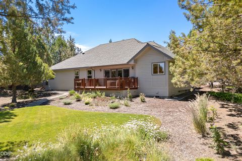 Tiny photo for 474 Tanager Drive, Redmond, OR 97756 (MLS # 220224630)
