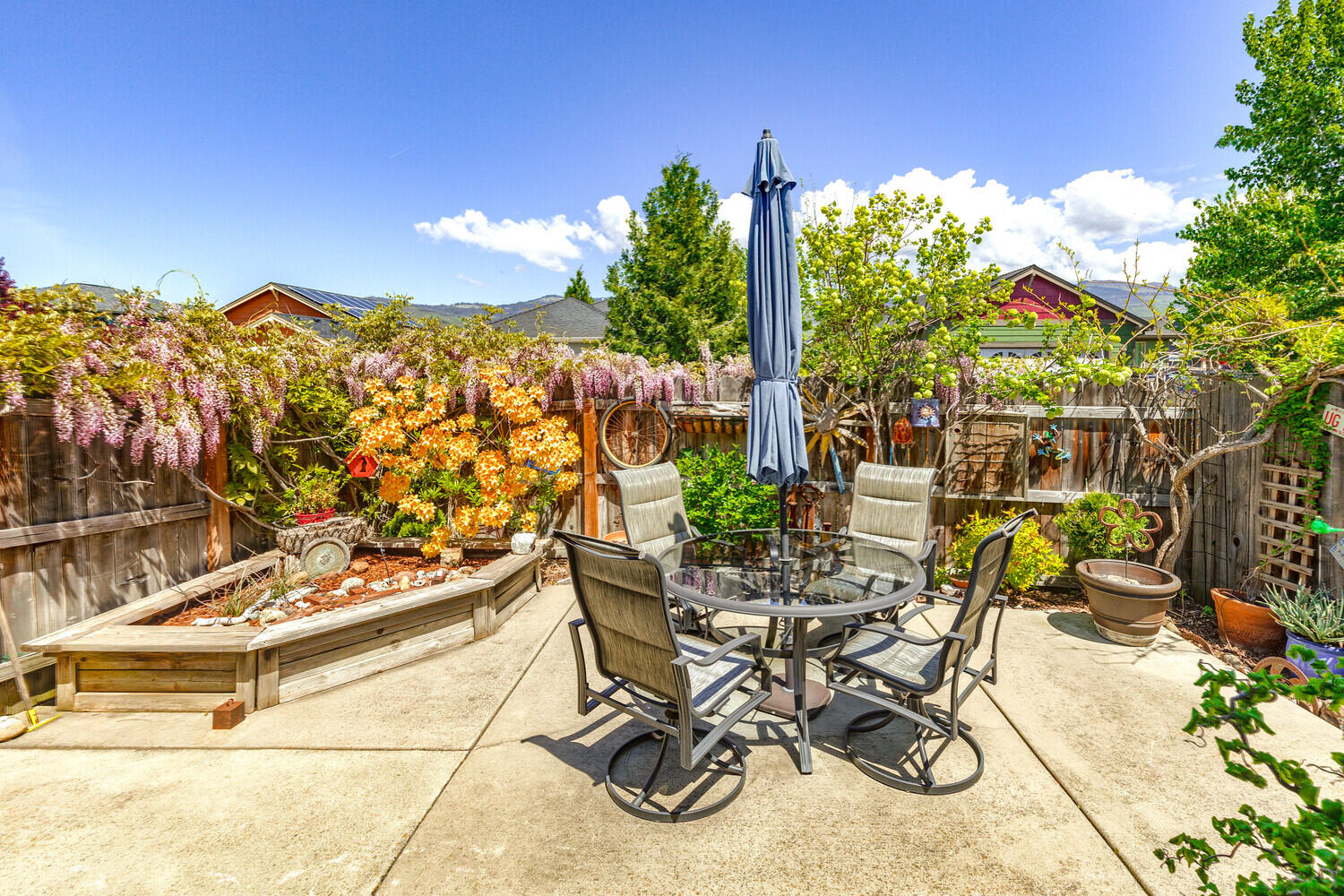 Kamerin Springs - Residential