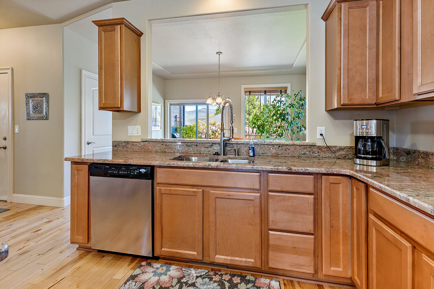 Kamerin Springs - Residential