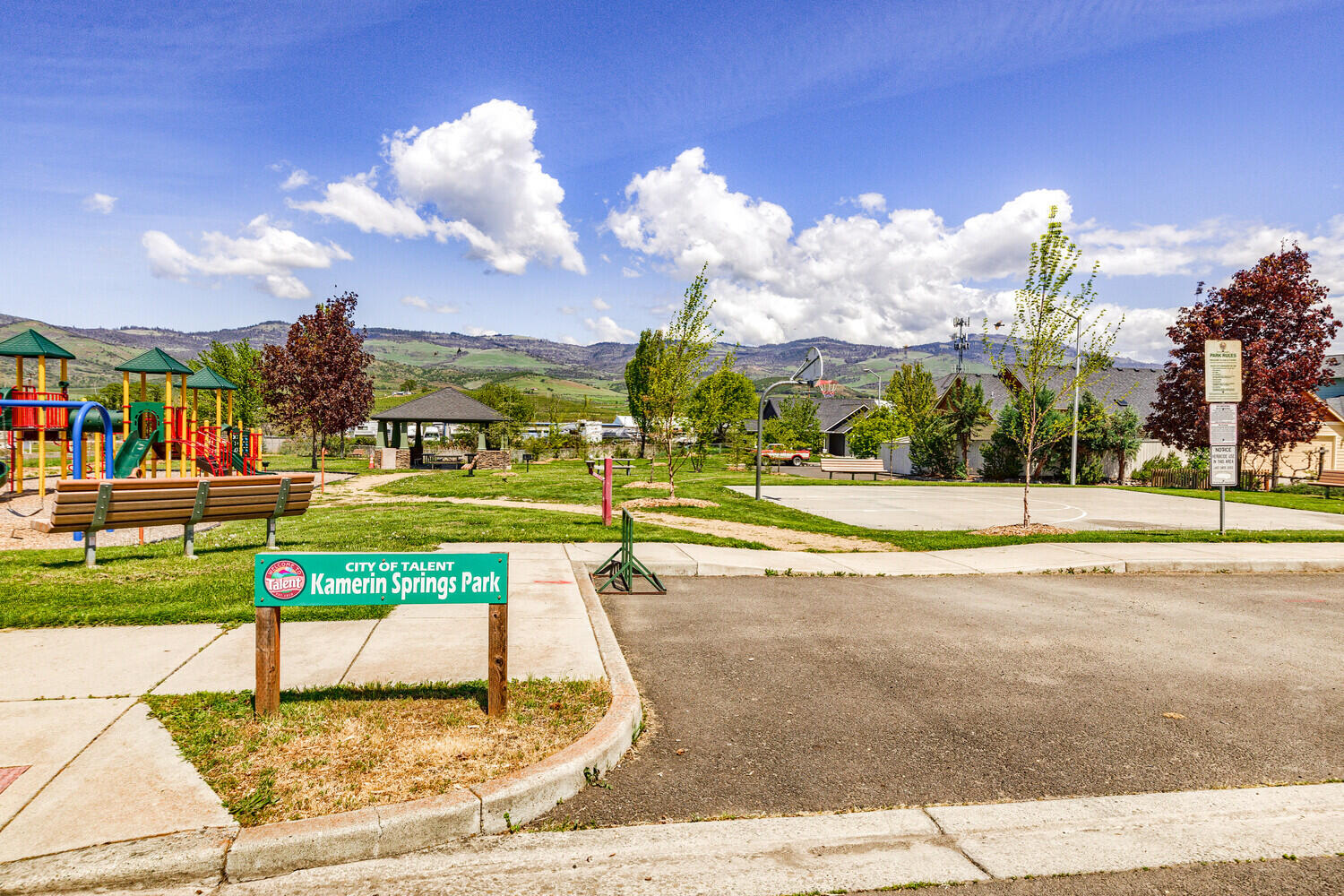 Kamerin Springs - Residential