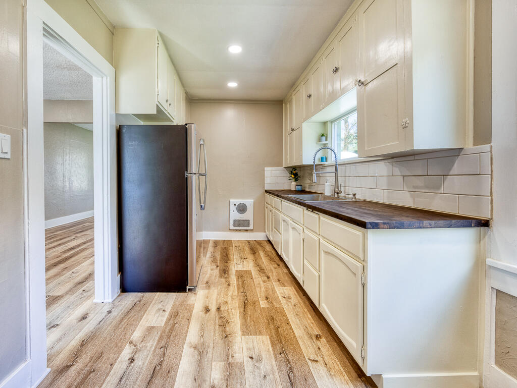 Troubador Trail - Residential