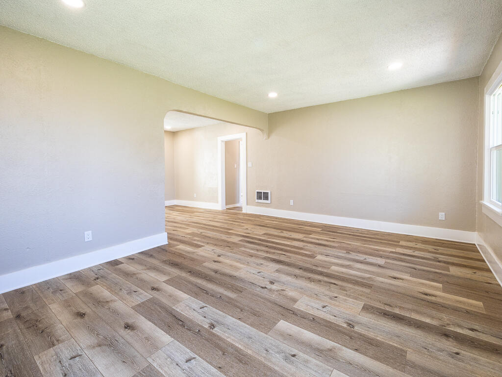 Troubador Trail - Residential