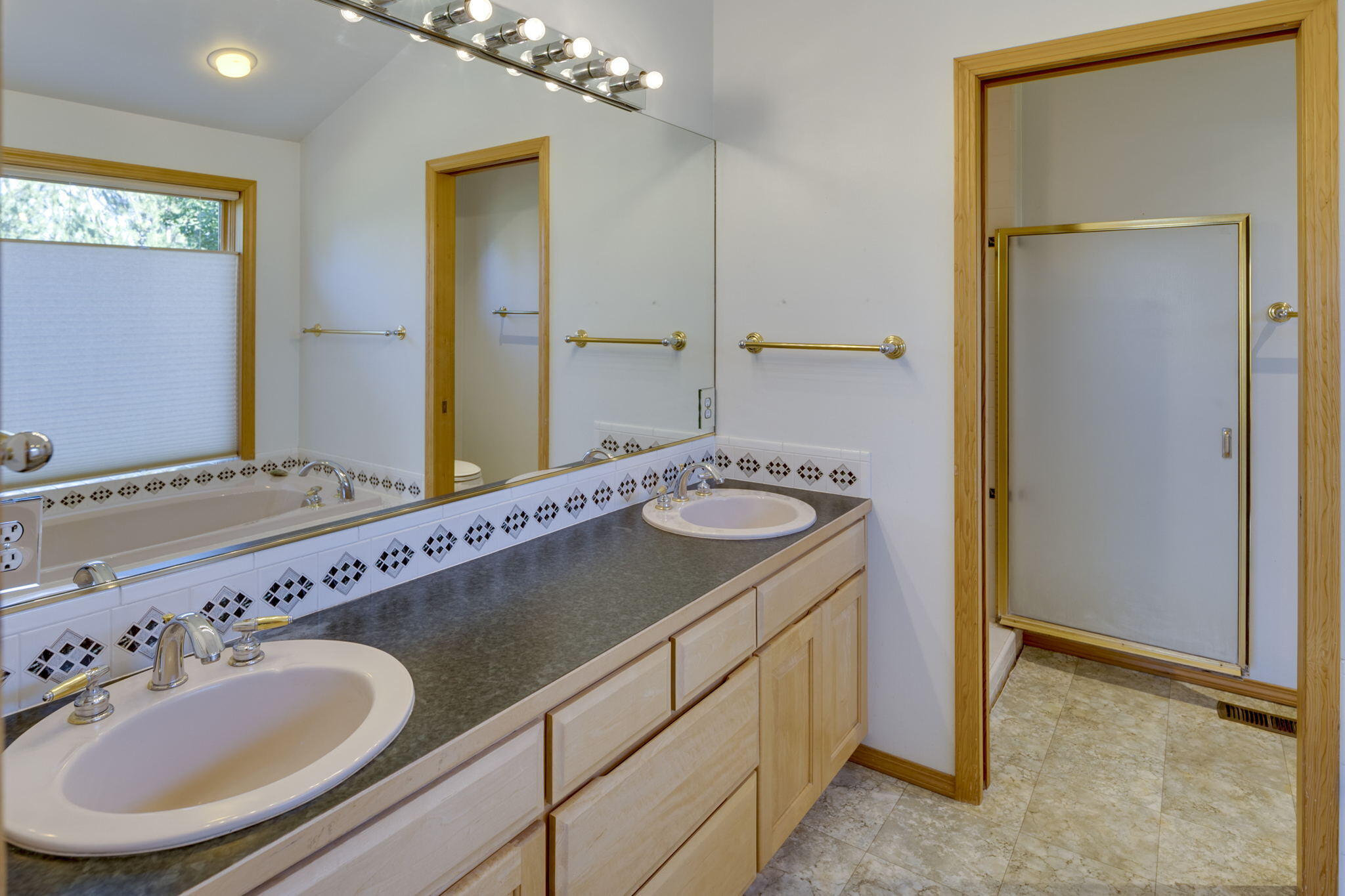 Ladera - Residential