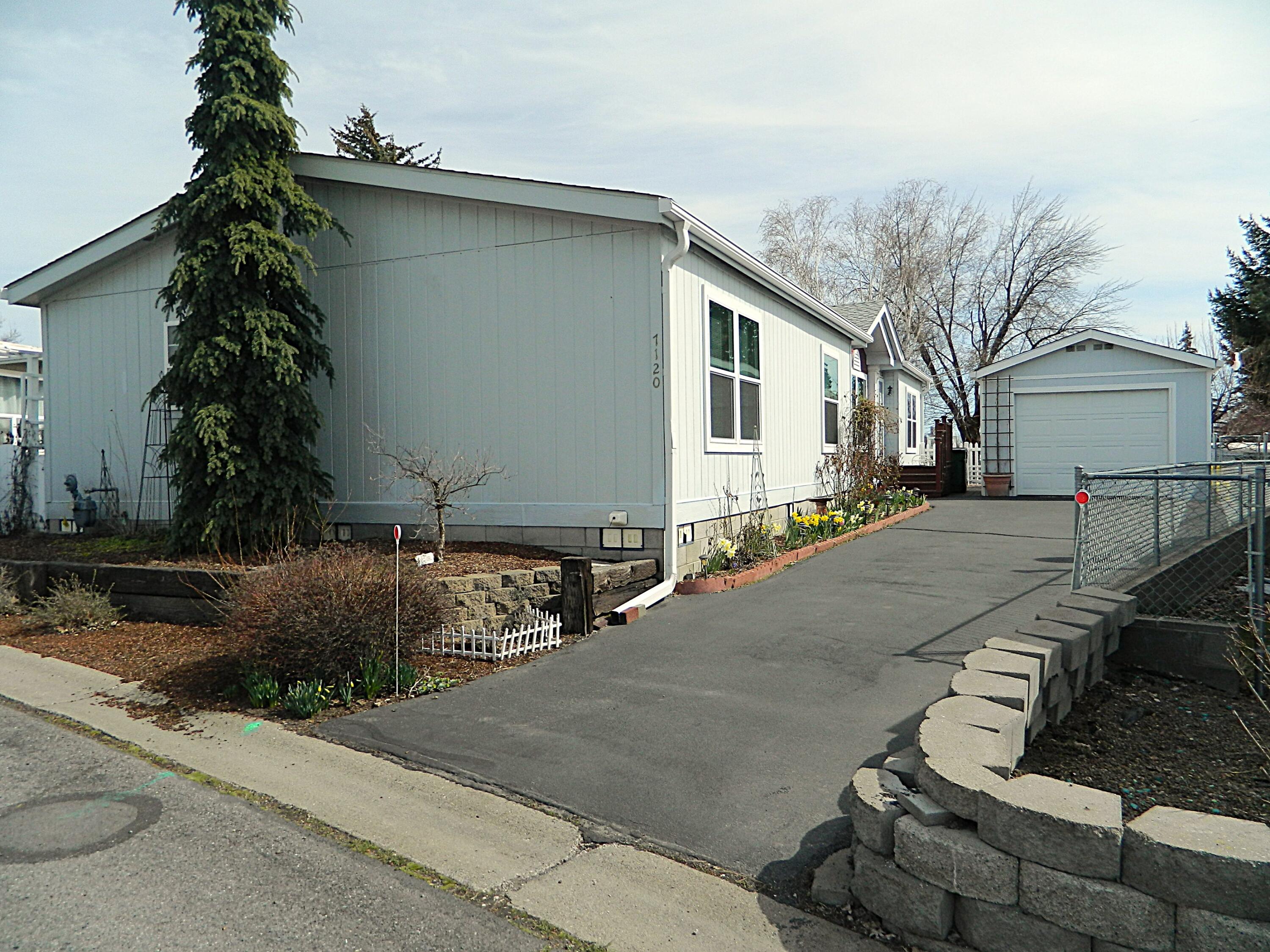 Country Green - Residential