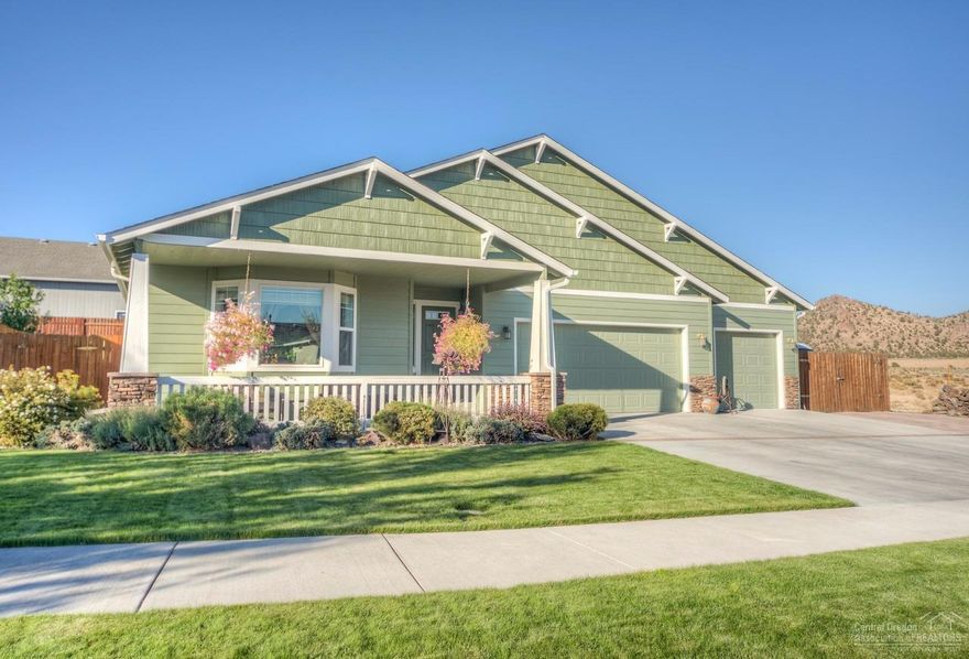 Desirable 2102sf single level home with attached 3 car garage! Beautifully appointed home with formal living room and open gourmet kitchen with large eating bar that flows to a generously sized family room. Spacious master suite with attached private exercise room. Outside entertaining is a treat on the expansive Timber Tech composite deck. Small, finished bonus room above garage. Substantial amount of storage, including matching built in cabinets in garage. Natural gas hookups in home as well as outside.