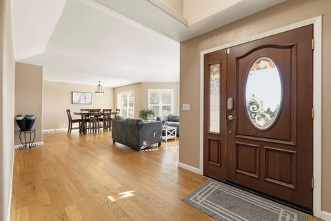 Tiny photo for 5615 Basin View Drive, Klamath Falls, OR 97603 (MLS # 220215450)