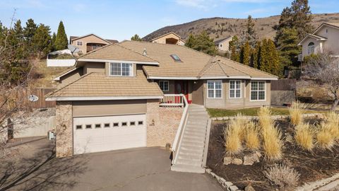 Tiny photo for 5615 Basin View Drive, Klamath Falls, OR 97603 (MLS # 220215450)