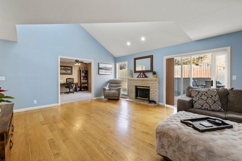 Tiny photo for 5615 Basin View Drive, Klamath Falls, OR 97603 (MLS # 220215450)