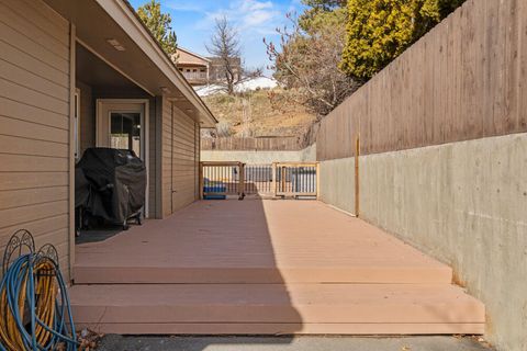 Tiny photo for 5615 Basin View Drive, Klamath Falls, OR 97603 (MLS # 220215450)