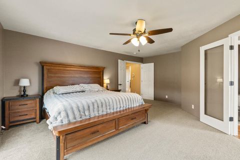 Tiny photo for 5615 Basin View Drive, Klamath Falls, OR 97603 (MLS # 220215450)