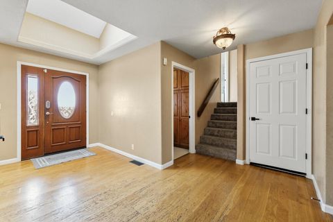 Tiny photo for 5615 Basin View Drive, Klamath Falls, OR 97603 (MLS # 220215450)