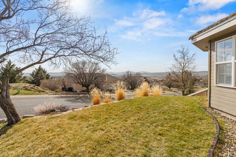 Tiny photo for 5615 Basin View Drive, Klamath Falls, OR 97603 (MLS # 220215450)