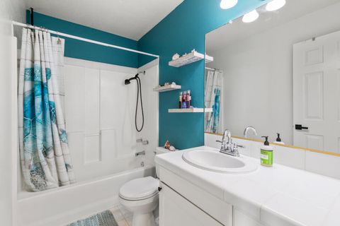 Tiny photo for 5615 Basin View Drive, Klamath Falls, OR 97603 (MLS # 220215450)