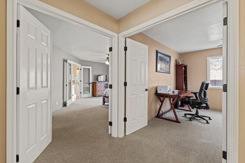 Tiny photo for 5615 Basin View Drive, Klamath Falls, OR 97603 (MLS # 220215450)