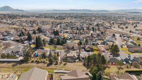 Tiny photo for 5615 Basin View Drive, Klamath Falls, OR 97603 (MLS # 220215450)