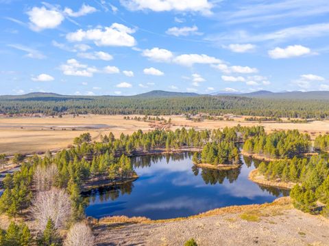 Tiny photo for 17714 Lake Aspen Court #9, Sunriver, OR 97707 (MLS # 220212150)