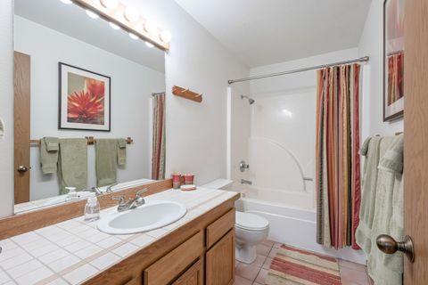 Tiny photo for 17714 Lake Aspen Court #9, Sunriver, OR 97707 (MLS # 220212150)