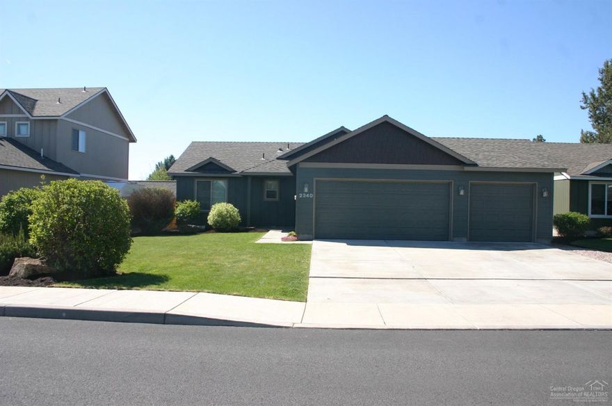 This quality single level home, 3 bedrooms 2 bath has new paint inside and out and new carpets. Landscaped yard with sprinklers. Triple car garage. Gas fireplace in living room. Open and bright with vaulted ceilings. Utility closet for washer and dryer. Vacant and ready to move in!