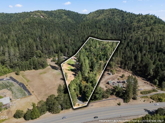6918 REDWOOD HWY, GRANTS PASS, OR 97527 - Image 2964cc724d6cfb360c751af85668c72d/1551468155