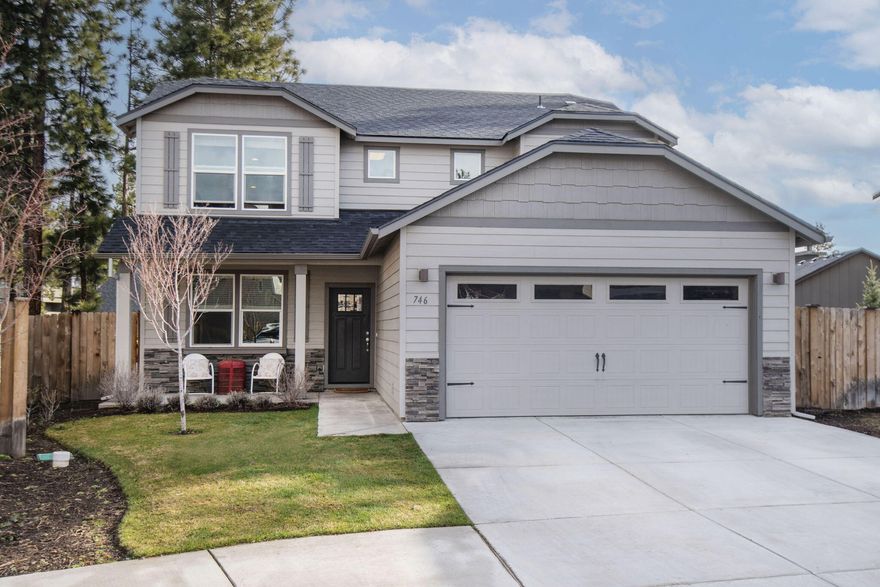 Tucked away on a quiet cul-de-sac, this well-maintained home offers excellent investment and rental potential—ideally located near Sisters Schools and everyday conveniences. The main level features an open-concept layout, a quartz-trimmed kitchen with stainless steel appliances, and a versatile bedroom or office plus a full bath.

Upstairs, the primary suite enjoys mountain views, a large walk-in closet, and a spacious ensuite with soaking tub and dual vanity. Two additional bedrooms, a full bath, and a convenient laundry room complete the upper level.

The fully fenced, landscaped backyard and HOA-maintained front yard (including snow removal) make this a low-maintenance option for an investment portfolio. A great opportunity for investors seeking a quality rental property before year-end.