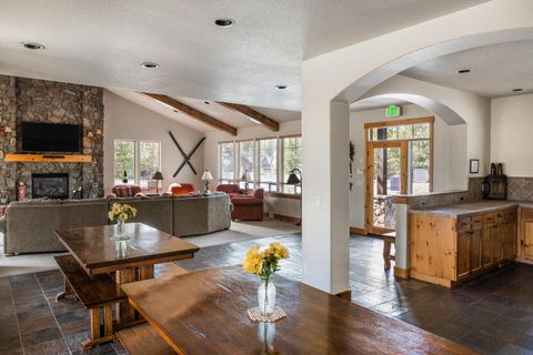 Tiny photo for 51844 Hollinshead Place, La Pine, OR 97739 (MLS # 220215754)