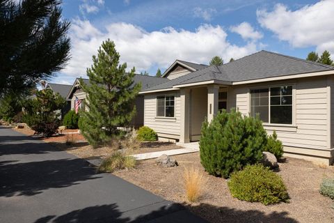 Tiny photo for 51844 Hollinshead Place, La Pine, OR 97739 (MLS # 220215754)