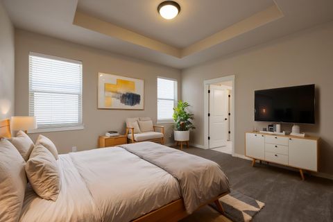 Tiny photo for 51844 Hollinshead Place, La Pine, OR 97739 (MLS # 220215754)