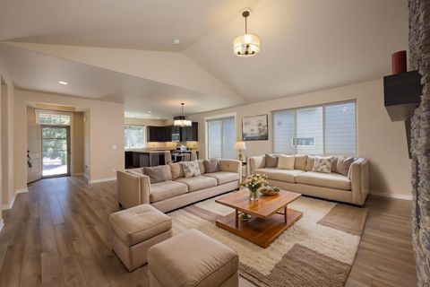 Tiny photo for 51844 Hollinshead Place, La Pine, OR 97739 (MLS # 220215754)