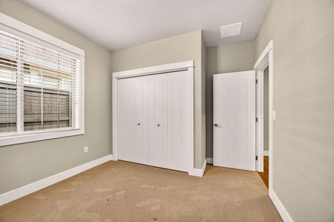 Tiny photo for 3957 Shamrock Drive, Medford, OR 97504 (MLS # 220214811)