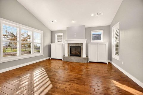 Tiny photo for 3957 Shamrock Drive, Medford, OR 97504 (MLS # 220214811)