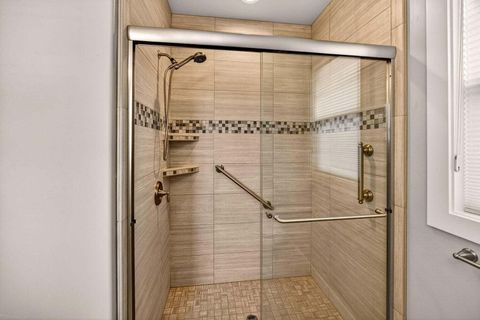 Tiny photo for 3957 Shamrock Drive, Medford, OR 97504 (MLS # 220214811)