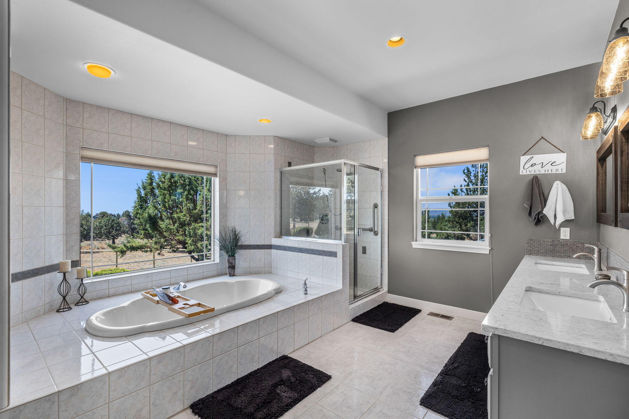 Mtn View Estate - Residential