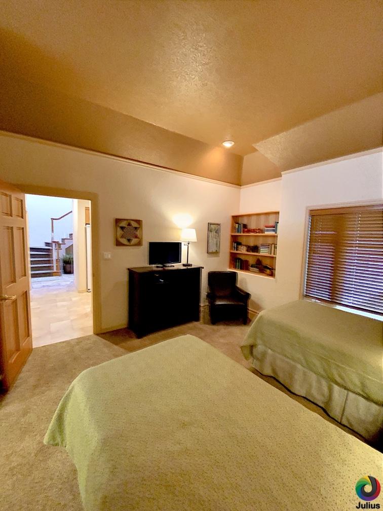 StoneTH - Residential